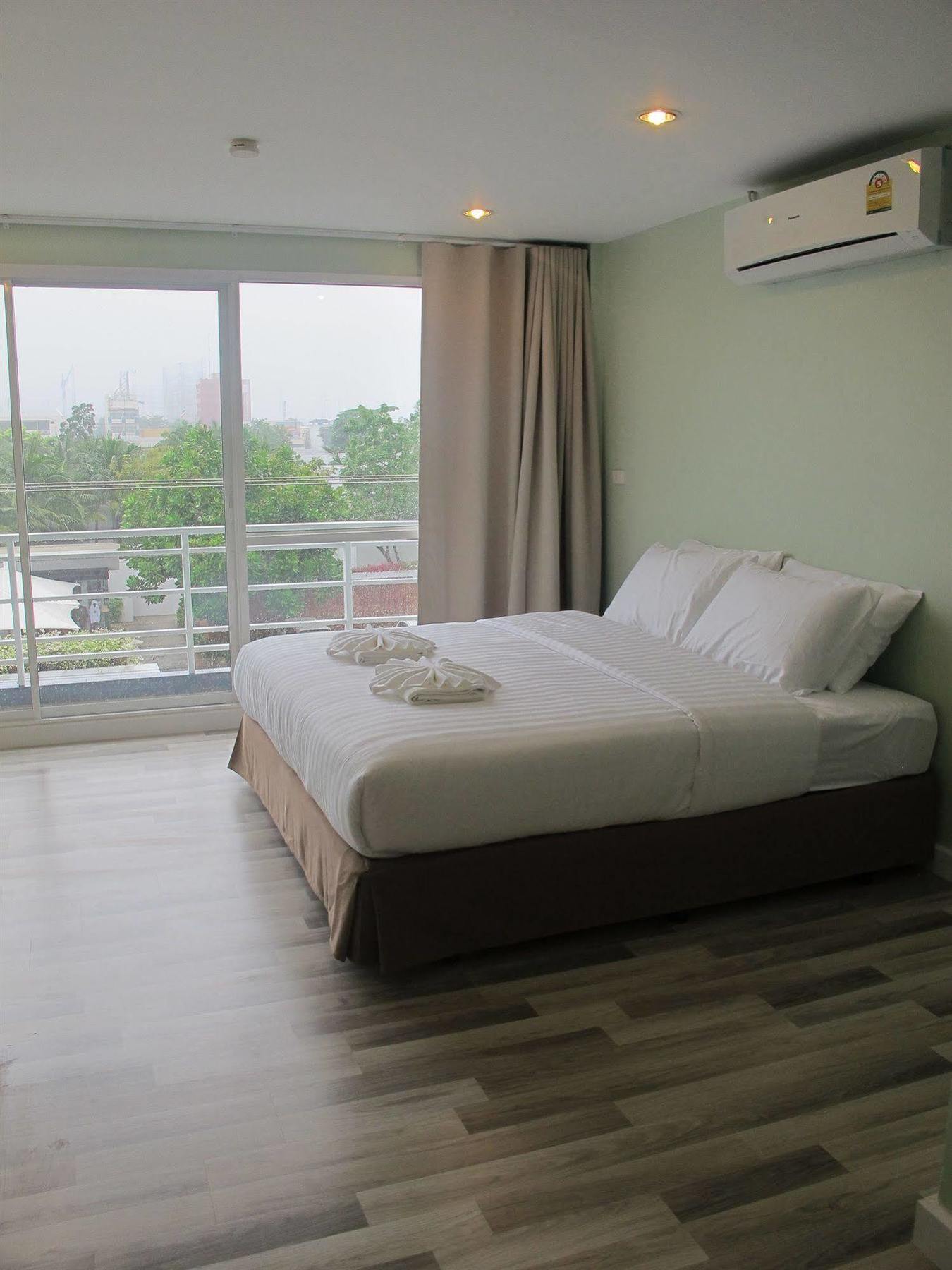 Nantra Hua Hin Hotel Eksteriør billede